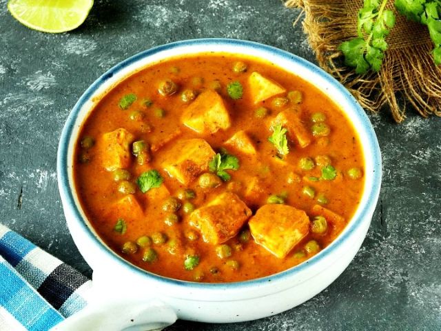 Matar Paneer